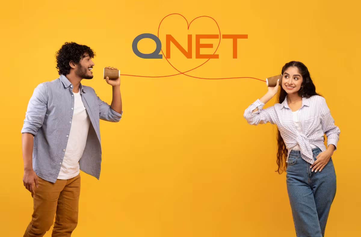 How Qnet'S Direct Selling Association (Dsa) And Industry Memberships Foster Trust 2 Youth direct selling industry entrepreneurs talking to each other with QNET is in a heart in the middle