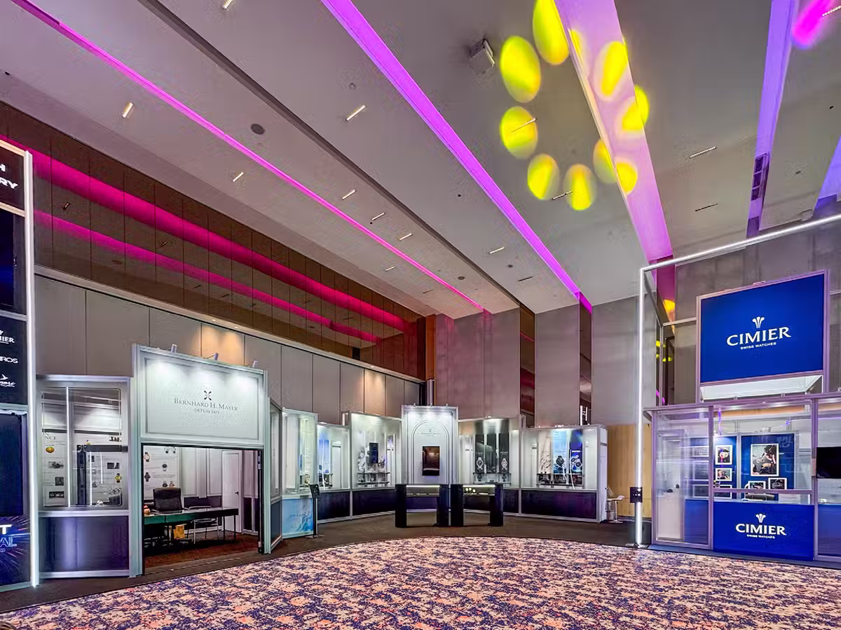 Sustainable exhibition design at V-Convention displaying QNET Watches and Jewellery from Bernhard H. Mayer and CIMIER