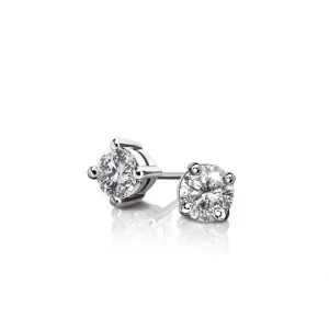 solitaire earrings white background